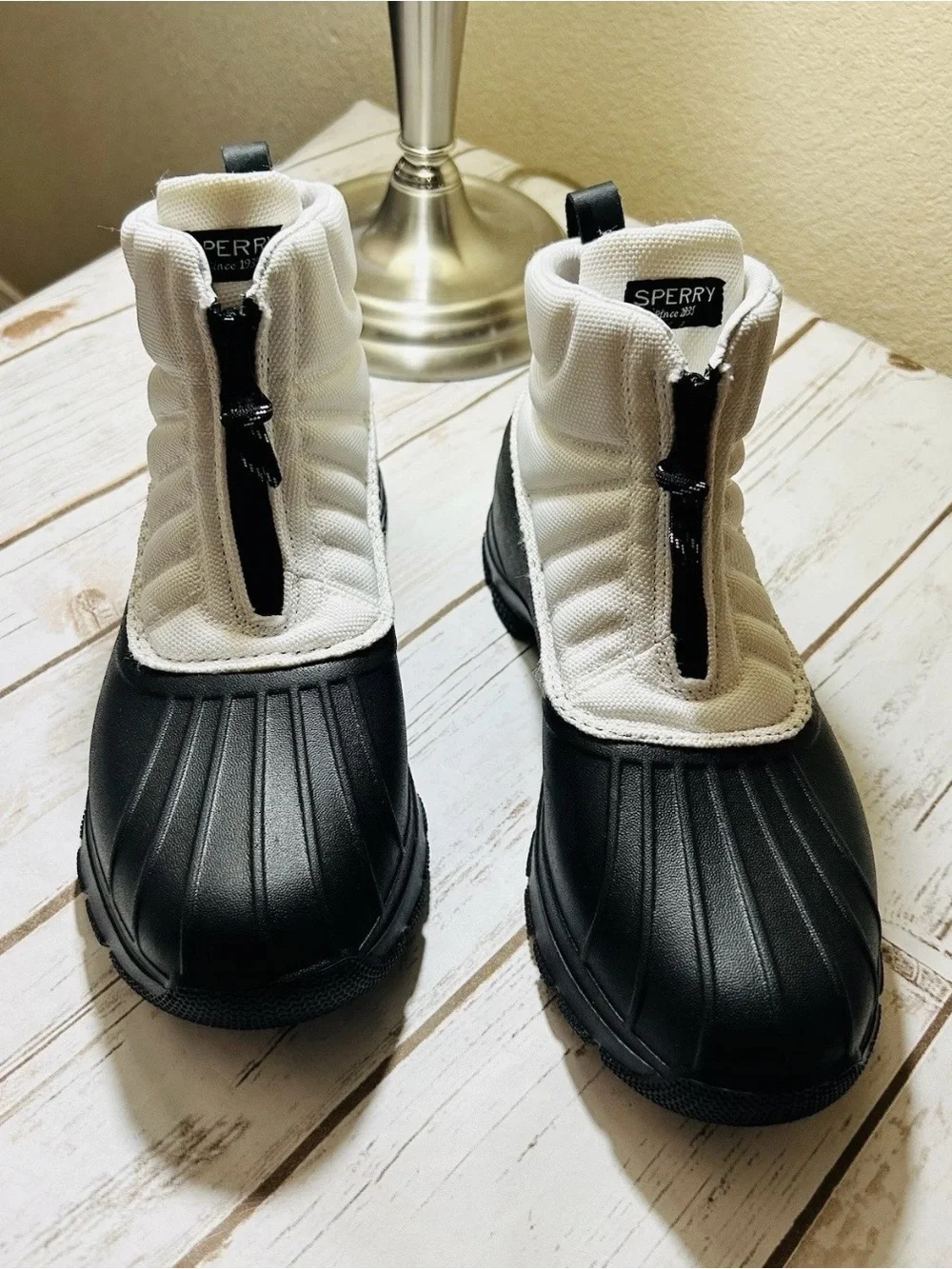 Sperry Women’s Rain Boots Black/White Winter Lightweight New